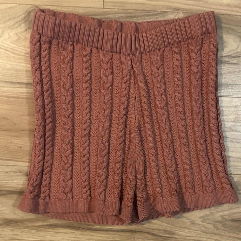 Women's Cable Knit Bike Shorts in Rust/Pink